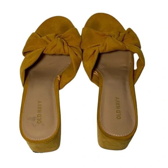 Old Navy Faux Suede Knotted Mustard Block Heel Mules Size 9 - Picture 3 of 7